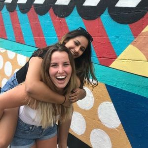 Meet your Posher, Mara